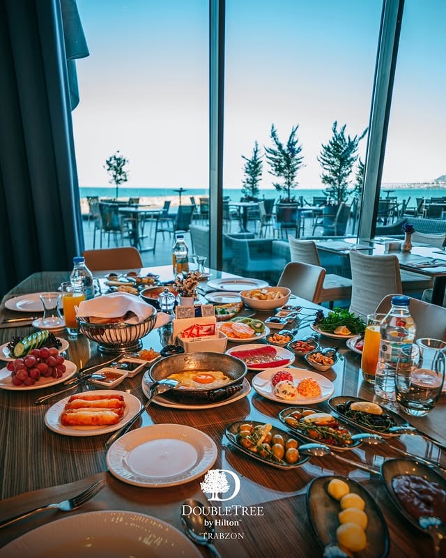 DoubleTree By Hilton Trabzon’da Zengin Serpme Kahvaltıyla Güne Başlangıç