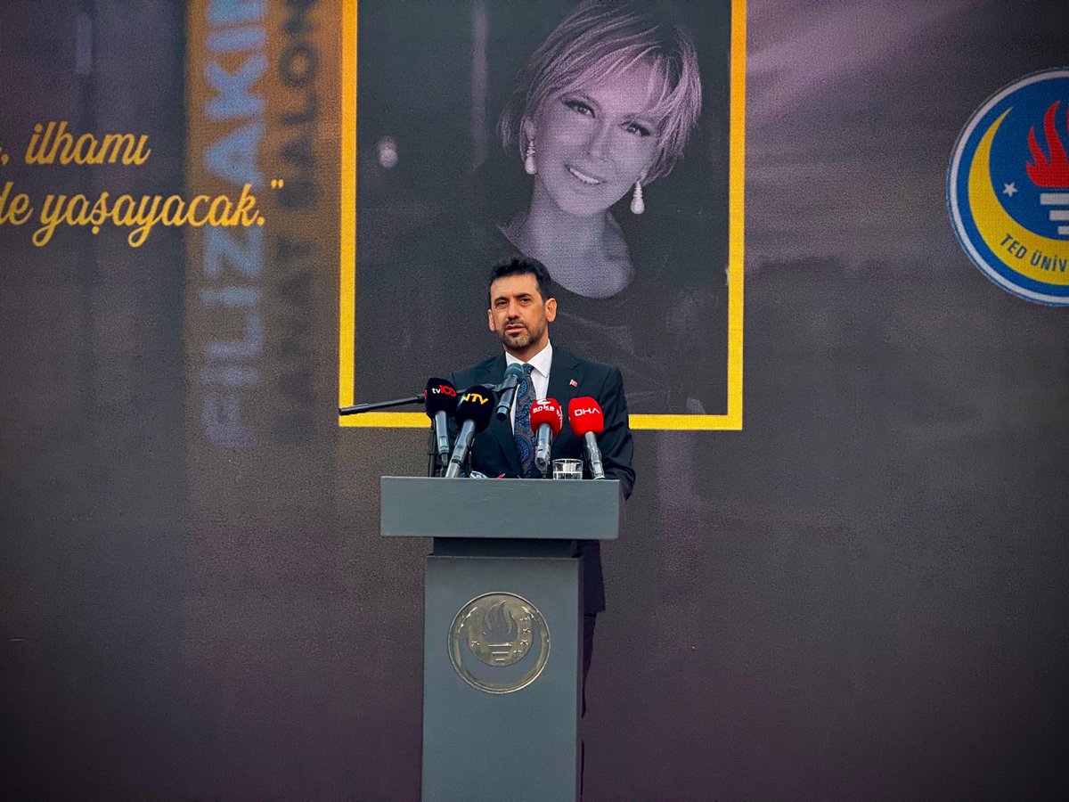 Filiz Akın'ın İsmine TED Üniversitesi'nde Sanat Koleksiyonu Açıldı