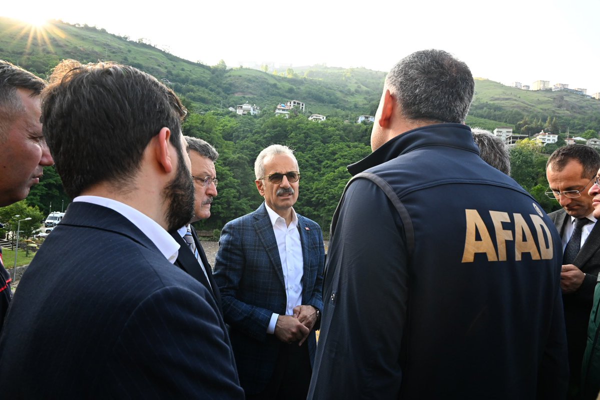 Trabzon'da Selde Kaybolan Hüseyin Aydın İçin Arama Çalışmaları Devam Ediyor