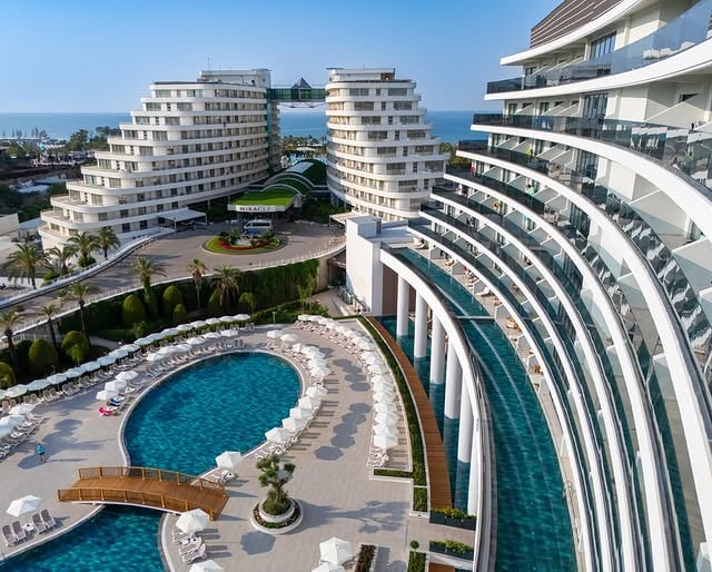 Miracle Resort Hotel Yeni Binasıyla Kapılarını Açtı
