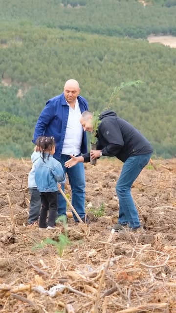 Hilton Bursa'dan Sürdürülebilir Bir Adım: Çalışanlar ve Aileleri ile Fidan Dikimi Gerçekleştirildi