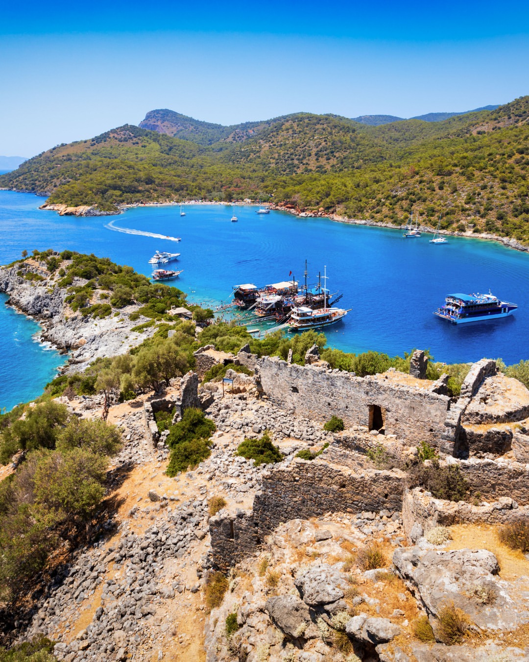 Gemiler Adası, Tarihi Kalıntıları ile Ziyaretçilerini Geçmişe Götürüyor