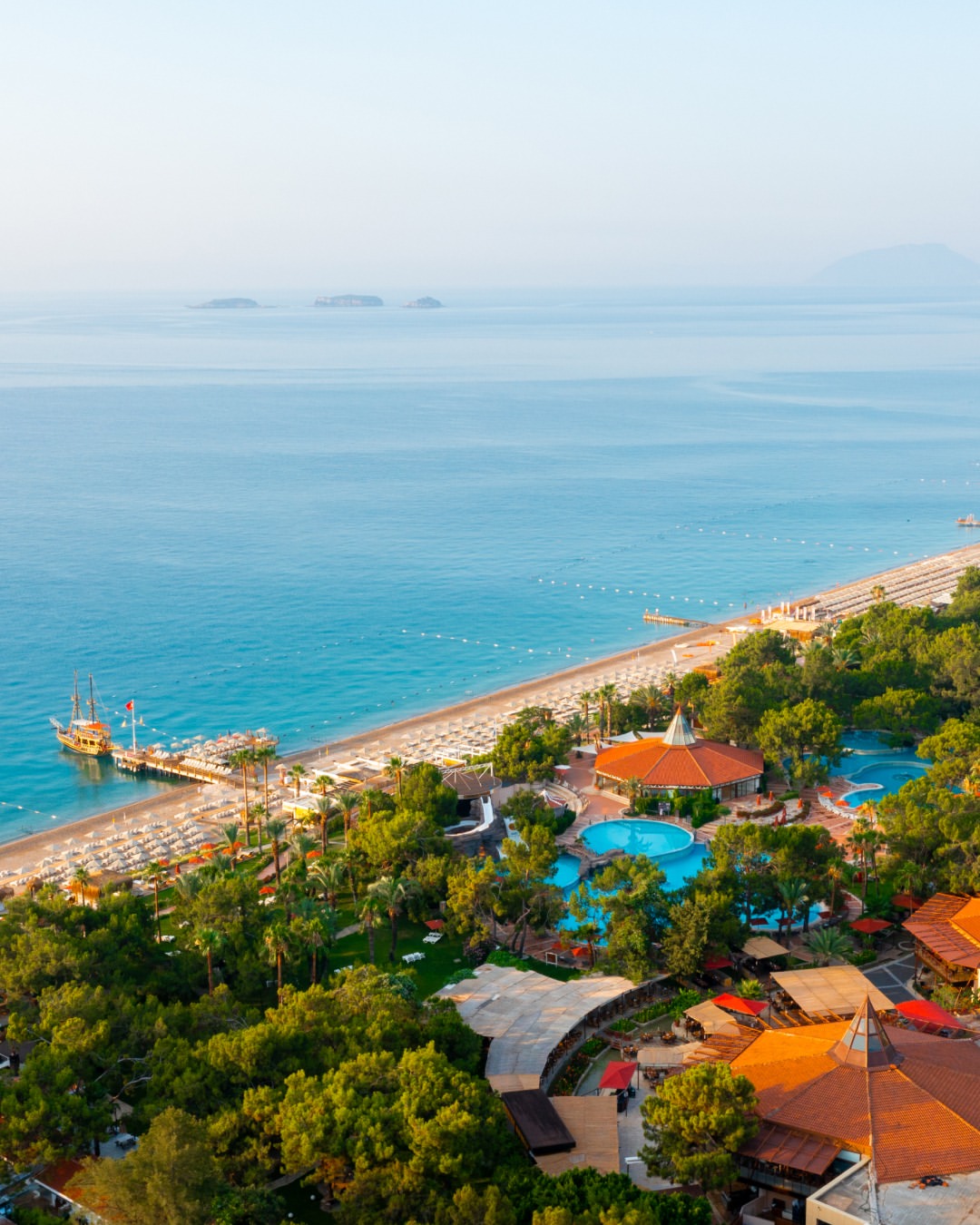 Martı Hotels'un 'Myra' Projesi, Kemer'in Turkuaz Sahillerinde Yükseliyor