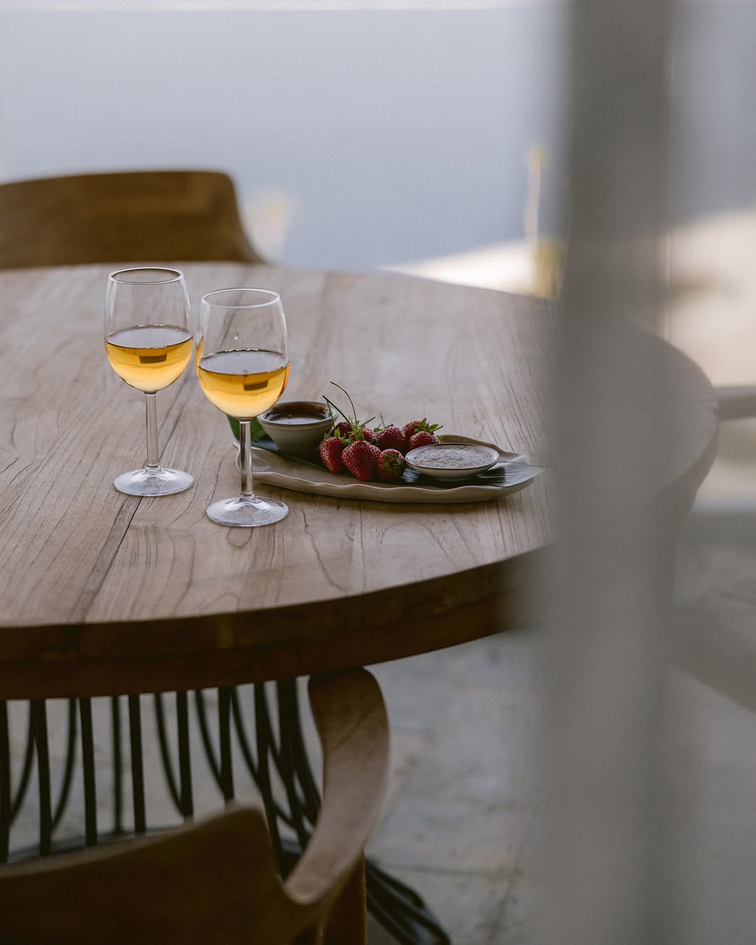 Swissôtel Living Bodrum'da Akşamüstü Keyfi: Özel Şaraplar ve Gurme Lezzetler