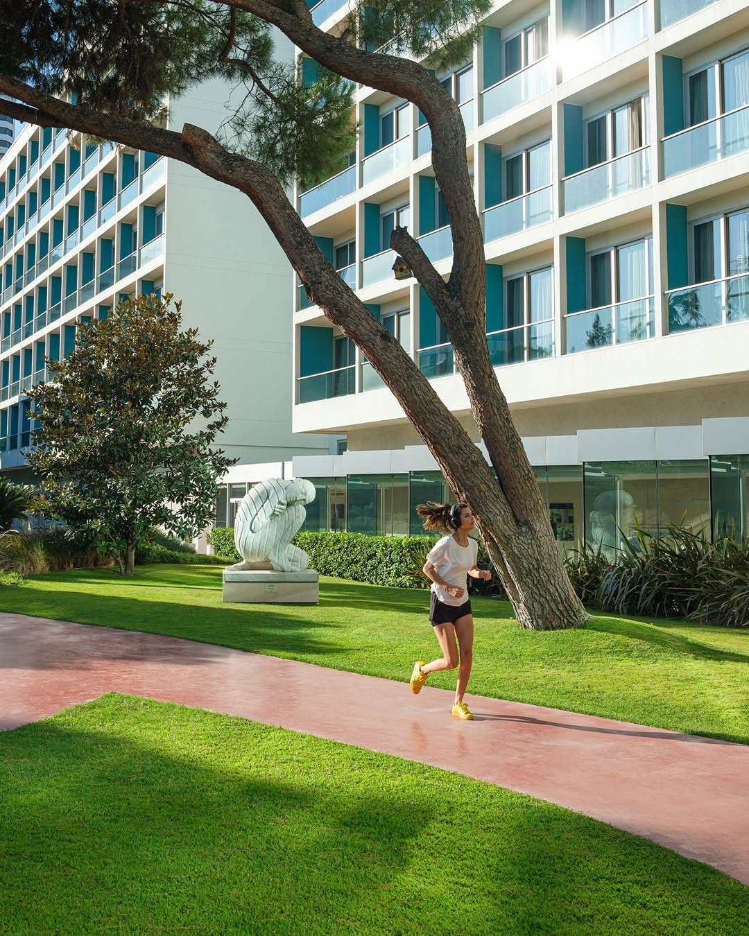 Swissotel Büyük Efes İzmir, Şehrin Kalbinde Misafirlerine Özel Bir Deneyim Sunuyor