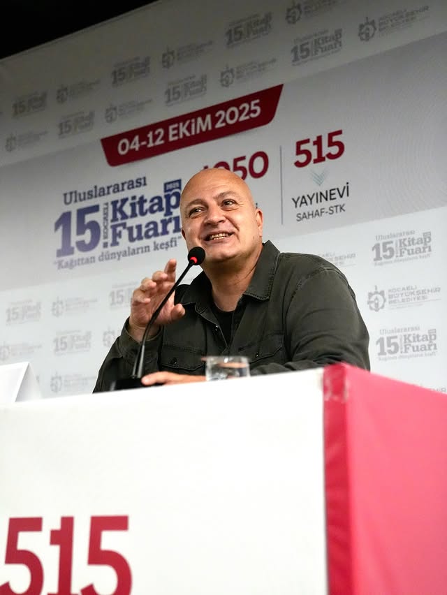 Uluslararası 15. Kocaeli Kitap Fuarı'nda Mehmet Akif Ersoy ve Nedret Ersanel Okurlarla Buluştu