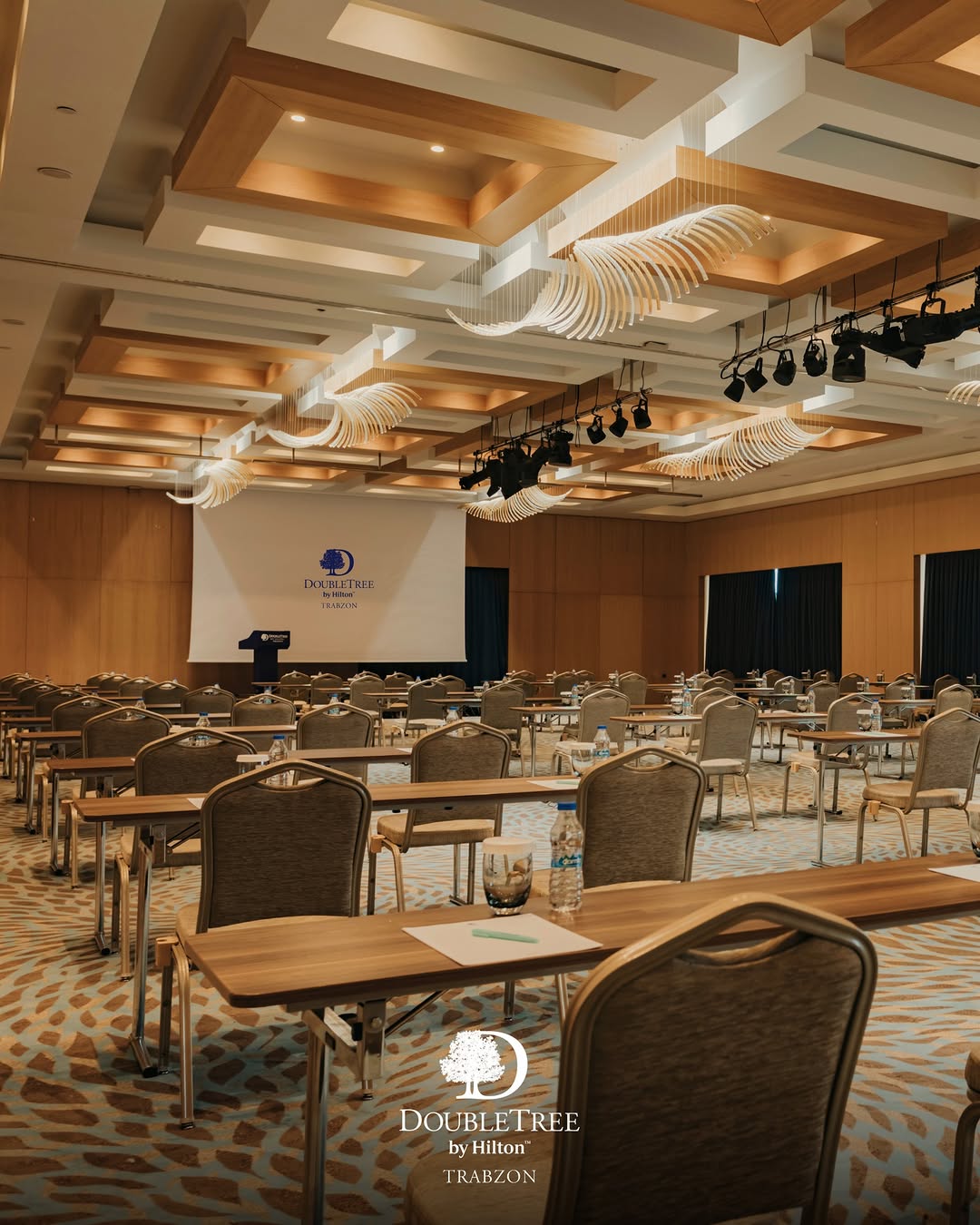 DoubleTree by Hilton Trabzon, Teknoloji ve Konfor Odaklı Toplantı Salonlarını Sunuyor