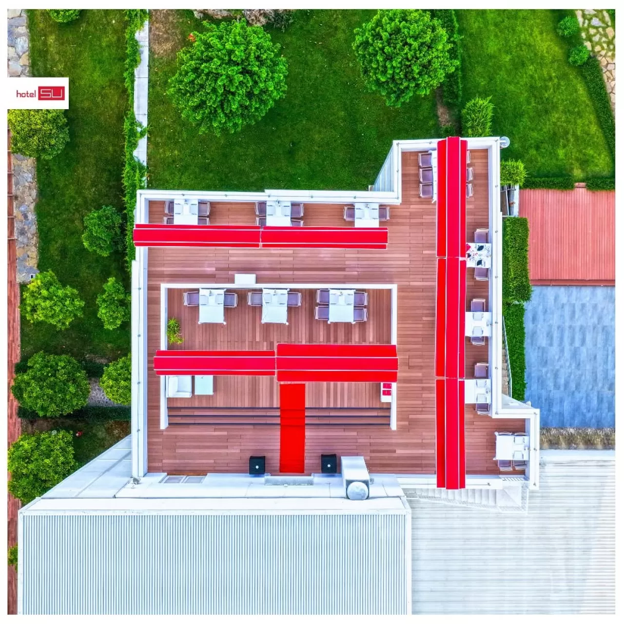 Hotel Su'nun Moonlight Terası, Yaz Akşamlarını Taçlandırıyor