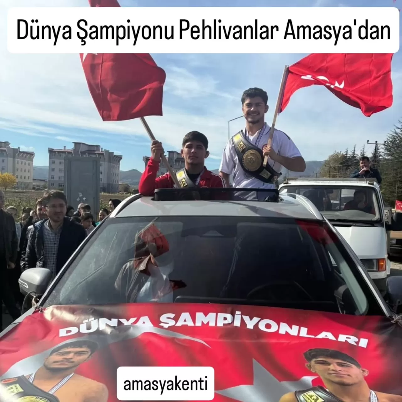 Amasya'lı Güreşçiler, Karakucak'ta Dünya Şampiyonu Oldu