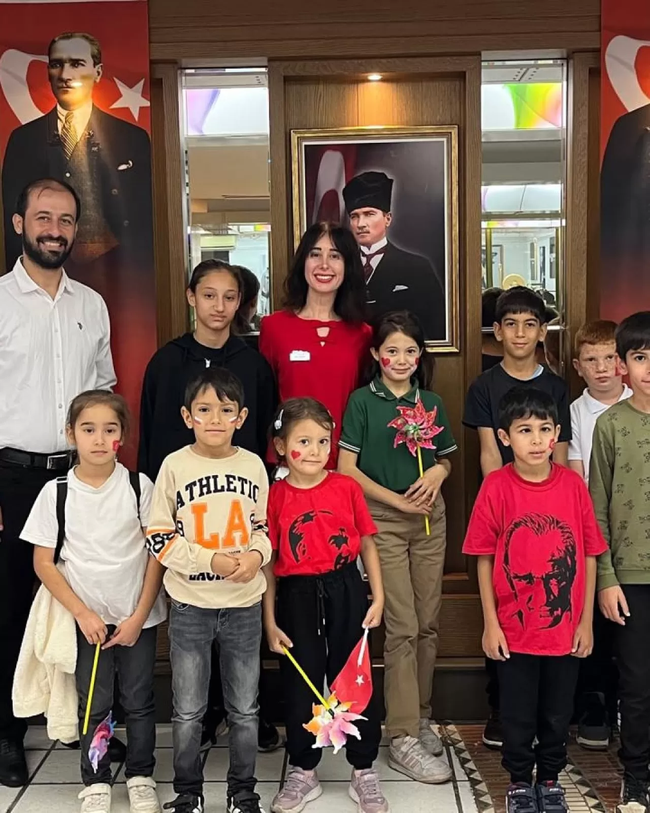 Belconti Resort'ta 29 Ekim Coşkusu: Öğrenciler Cumhuriyet Bayramı'nı Kutladı